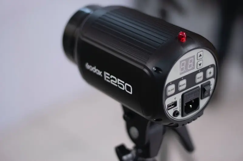 How to choose your external flash for photography 3