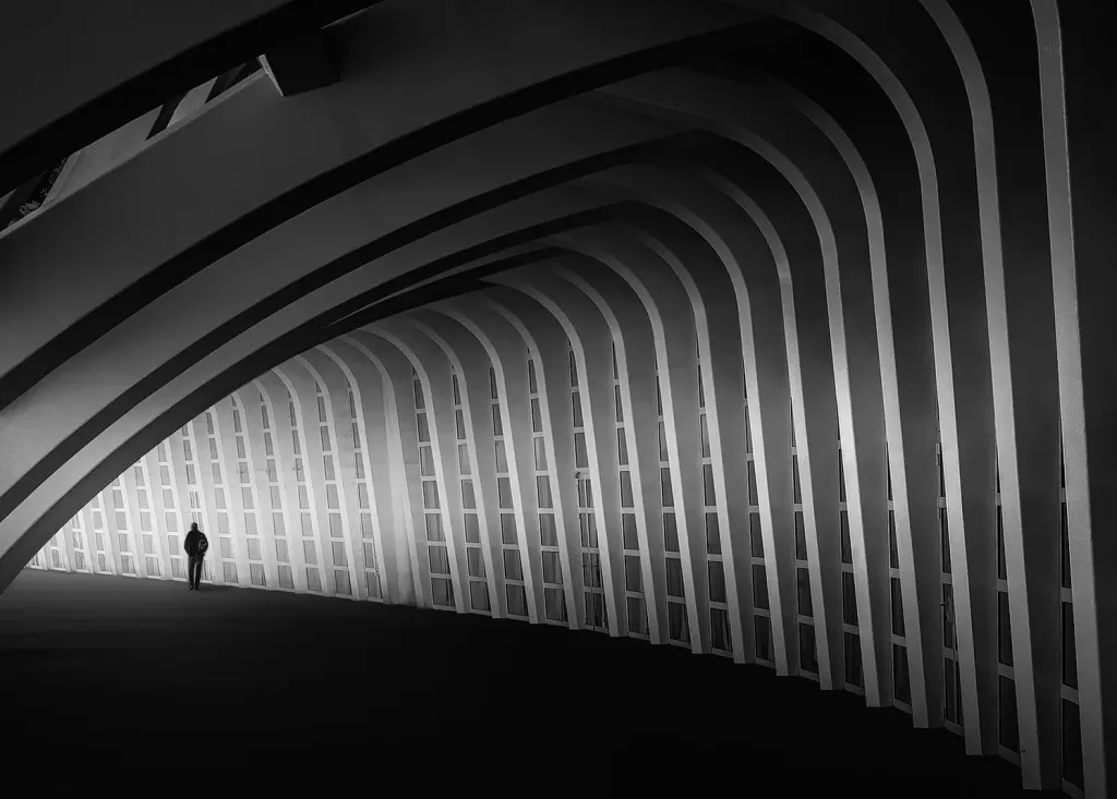 Architecture in Monochrome Photography with Mario Tarantino - 00