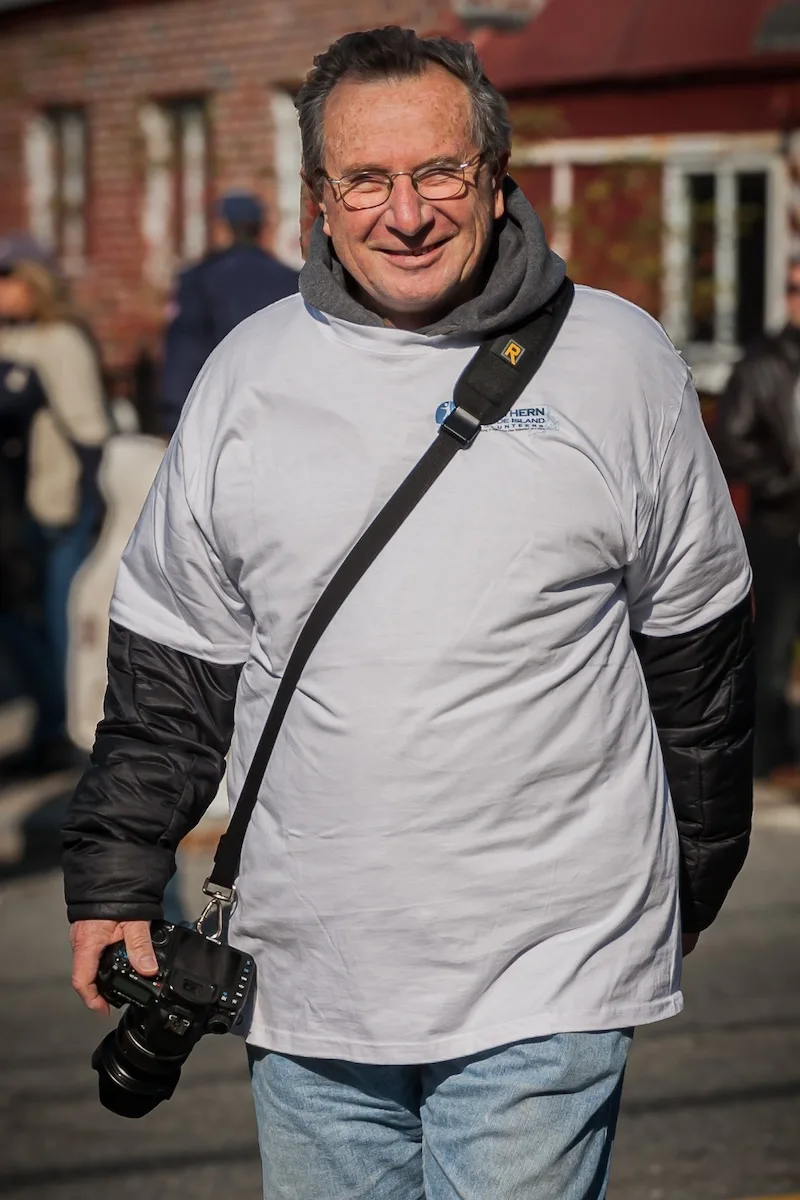 Engagement au Premier Plan : Les Portraits Sociaux de Jan Armor 14