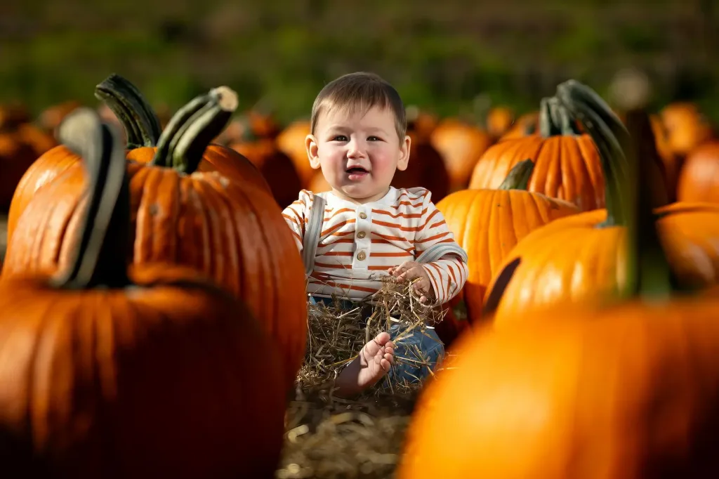 Halloween Photoshoot Ideas for Terrifyingly Spooky Shots - 14