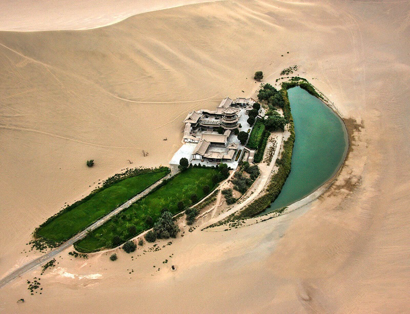 The Power of Images in Raising Awareness for a Fragile Earth - 24