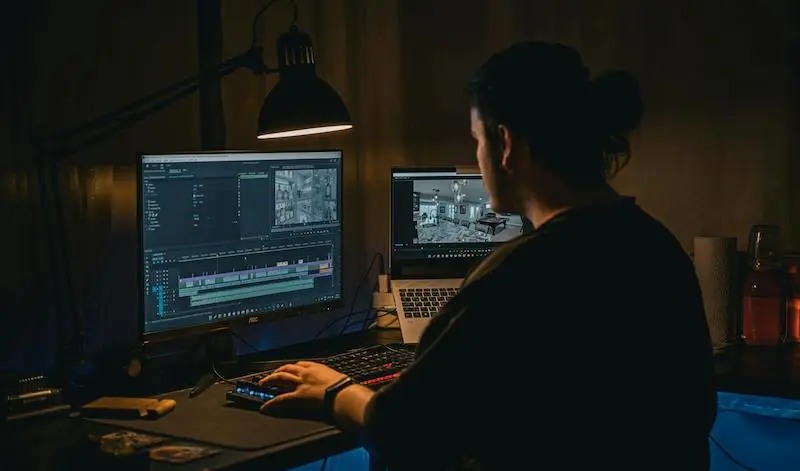 Understanding AI-Powered Video Editors: Your Guide to Smarter Workflows - 01