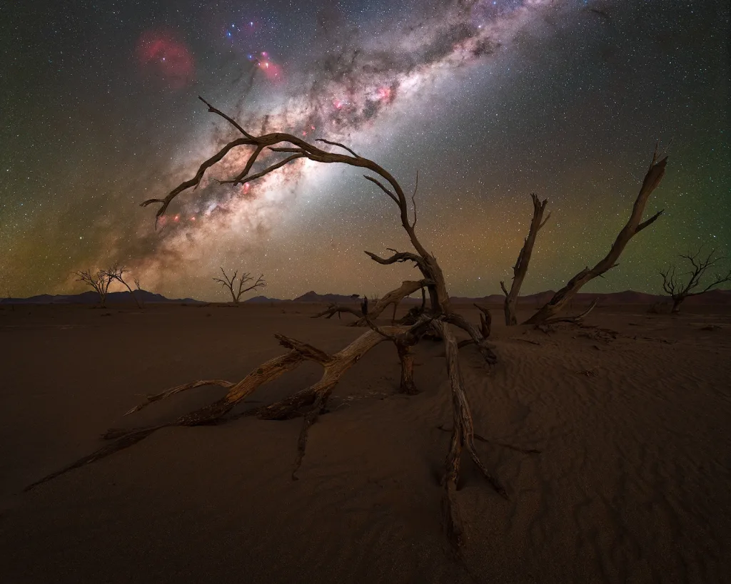 À la poursuite des paysages et du cosmos avec l'astrophotographe Burak Esenbey - 00