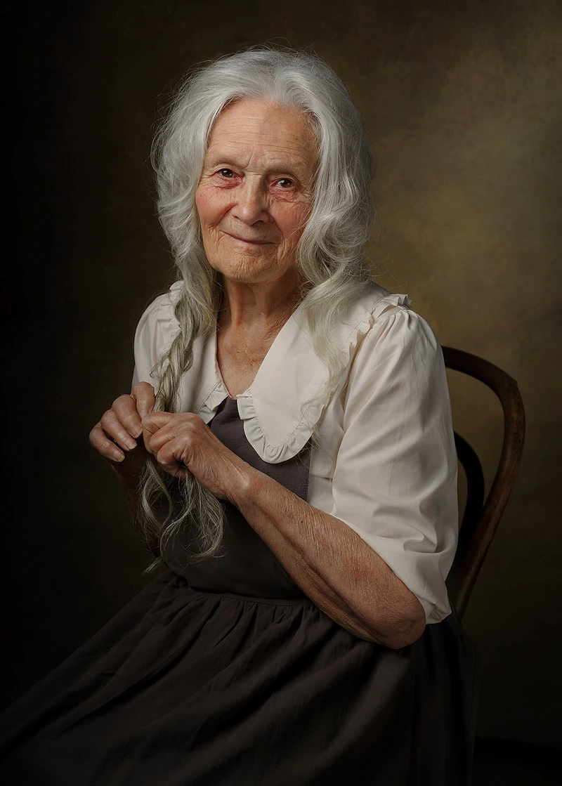 Experience a Journey Through Time With Portrait Photographer Irina Garsh - 10