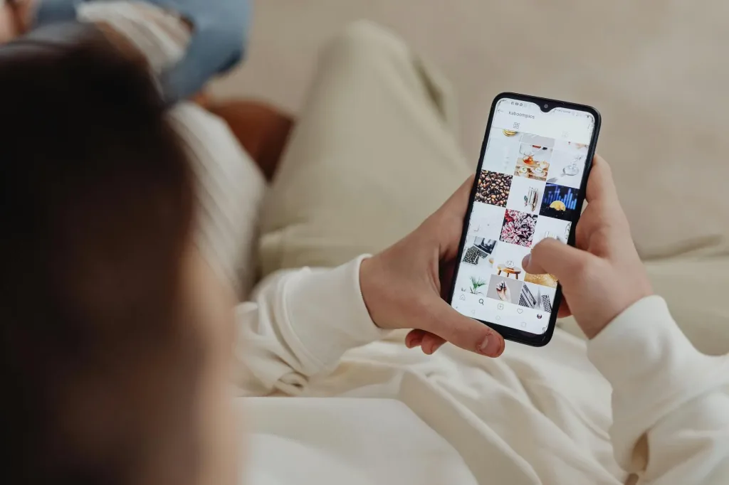 Instagram Feed - How to Create a Cohesive Grid - 00