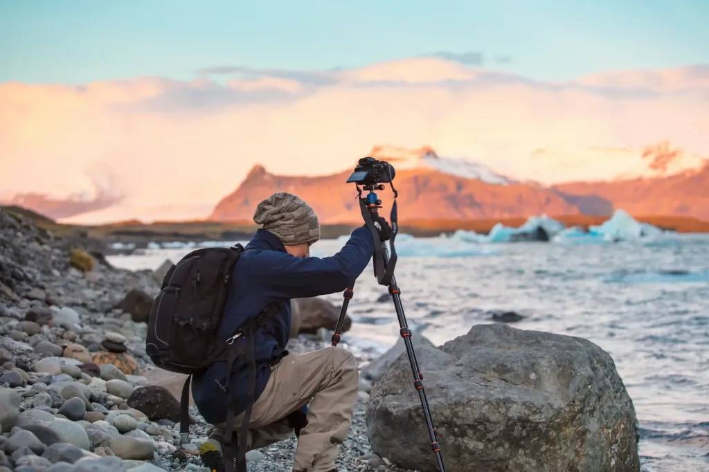How to Choose the Best Camera Tripod for Your Needs - 00