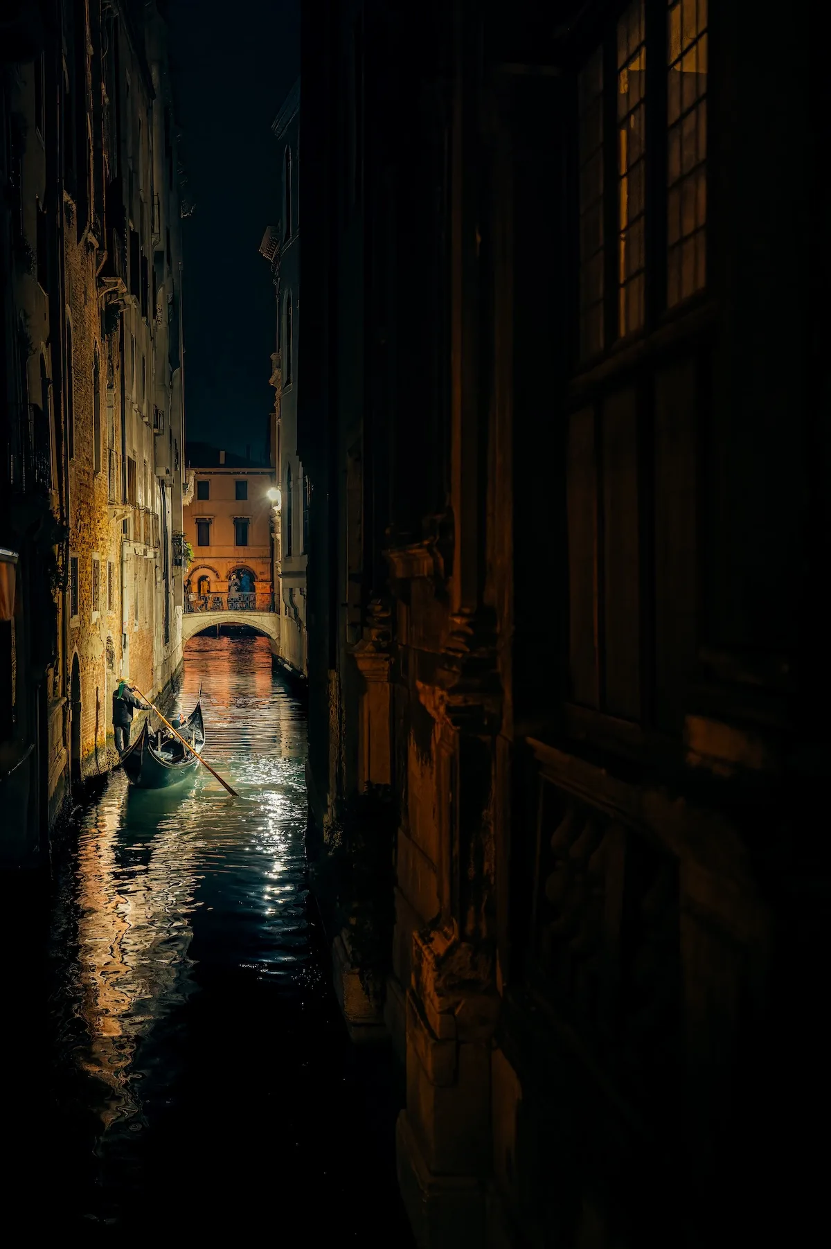 Walking Tokyo with Street Photographer Yuzo Fujii - 07