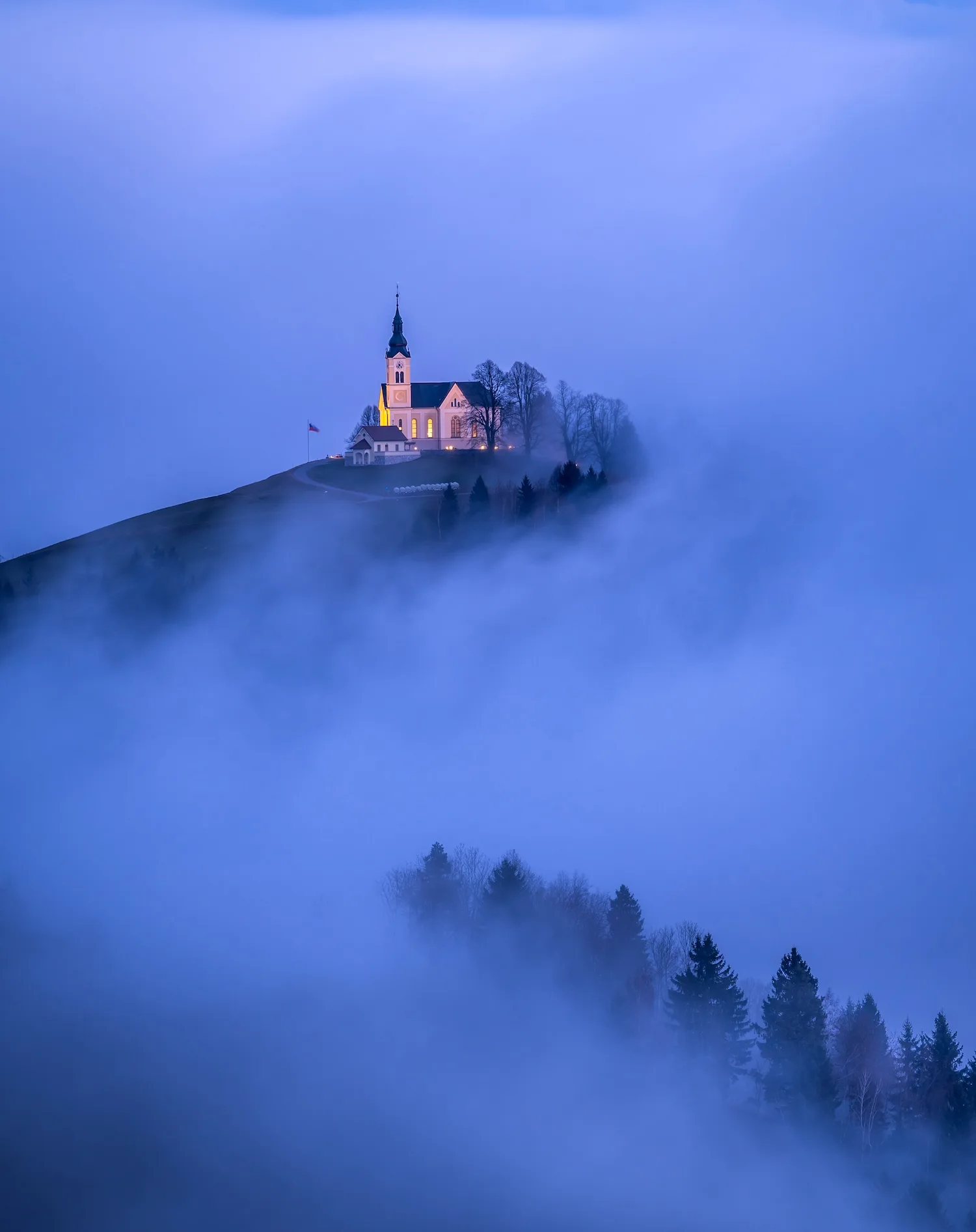 Finding Wonder in Foggy Landscapes with Nina Lozej - 02