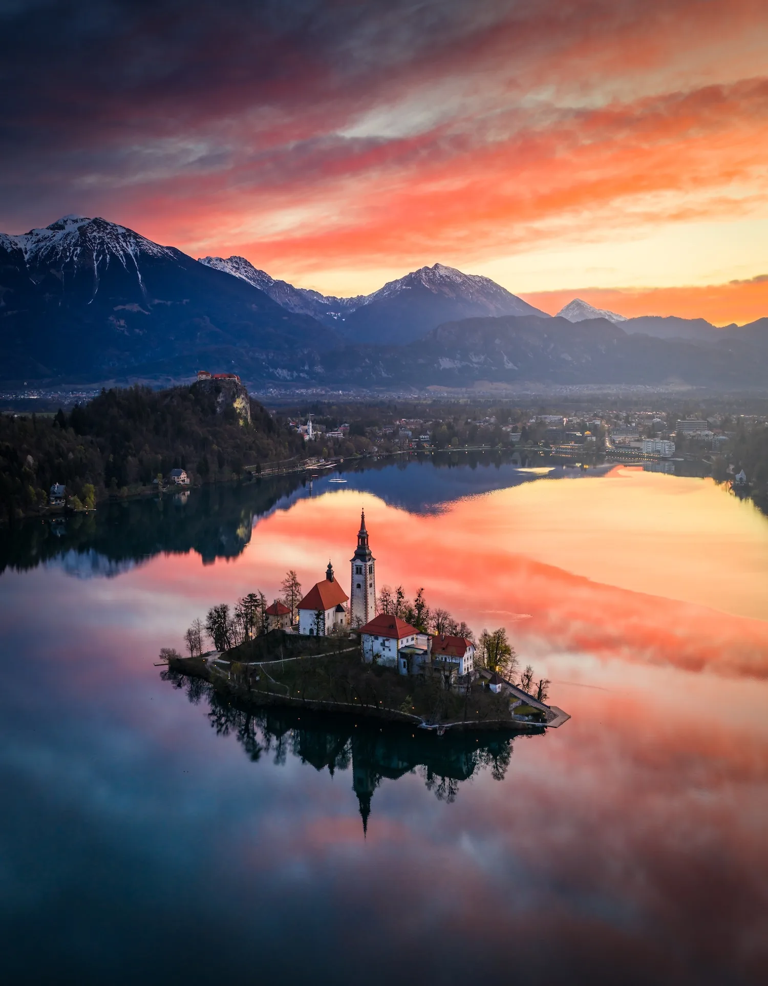 Finding Wonder in Foggy Landscapes with Nina Lozej - 04